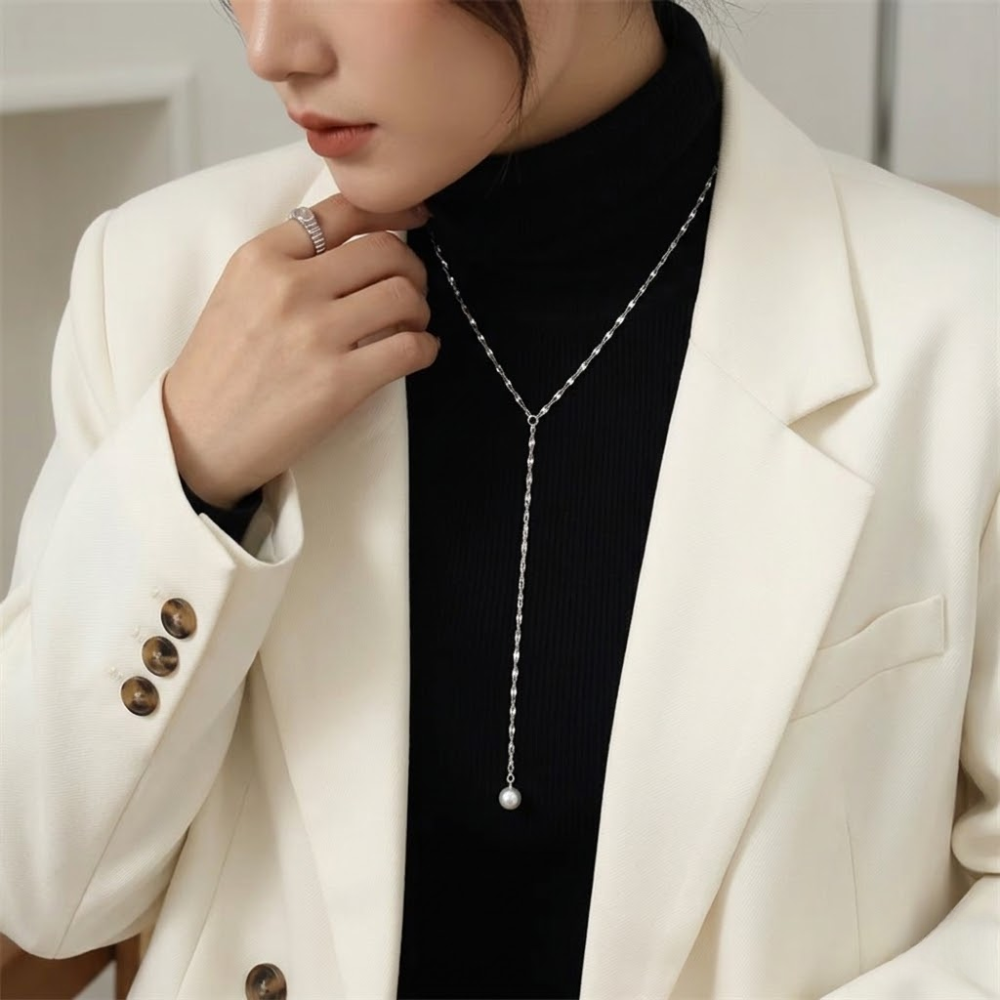 Serelle Lariat Necklace
