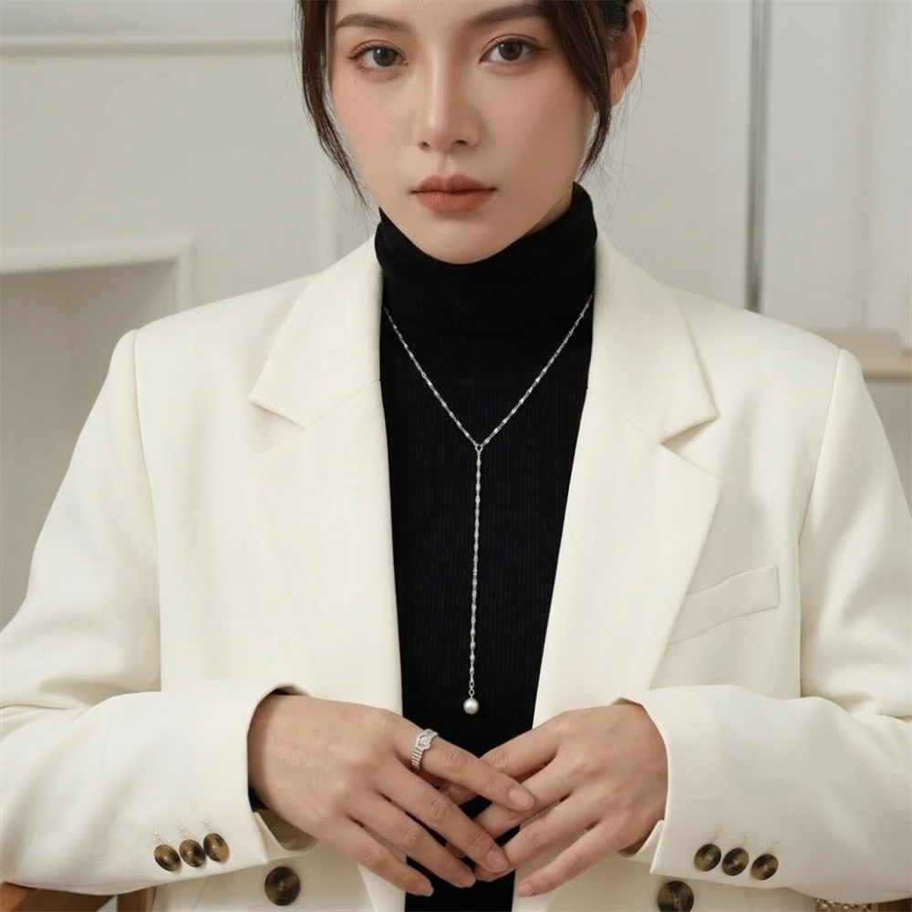 Serelle Lariat Necklace