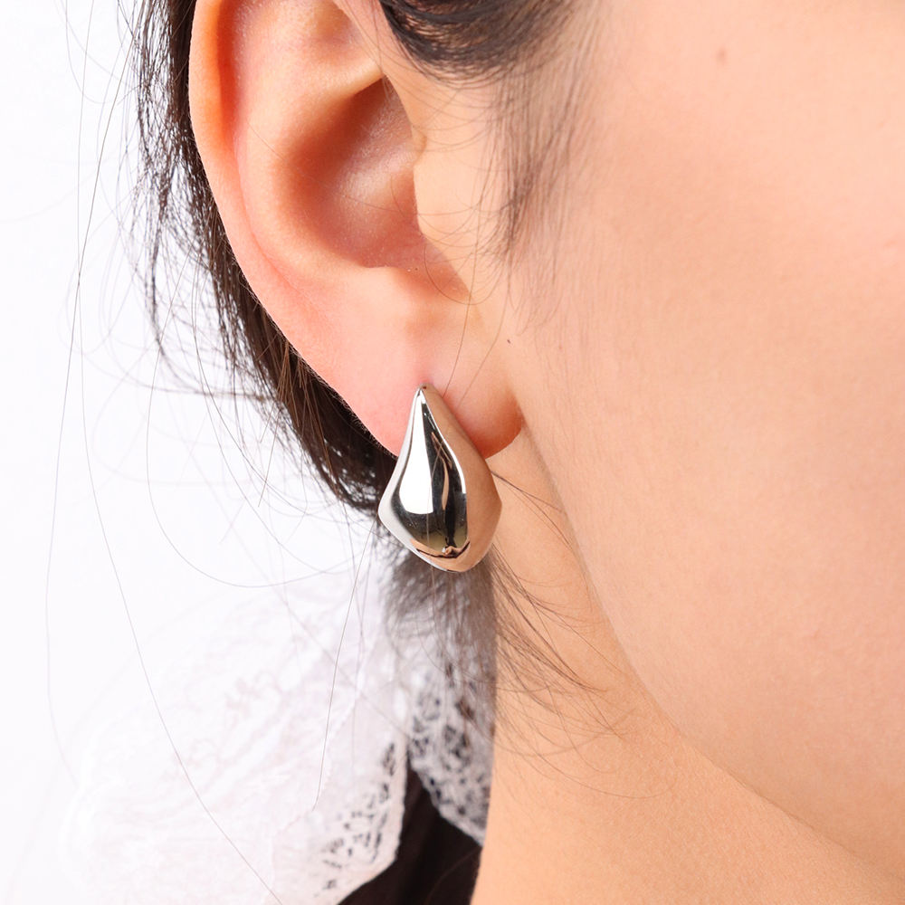 Ondelle Earrings