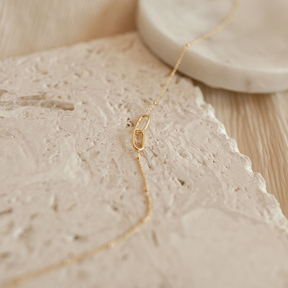 Ellori Link Necklace