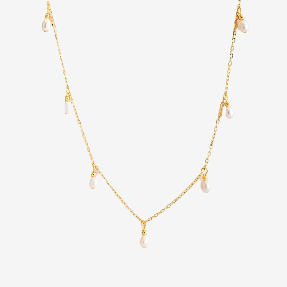 Avienne Pearl Necklace