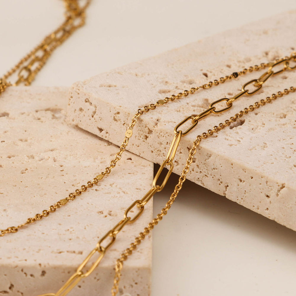 Avelis Layered Necklace
