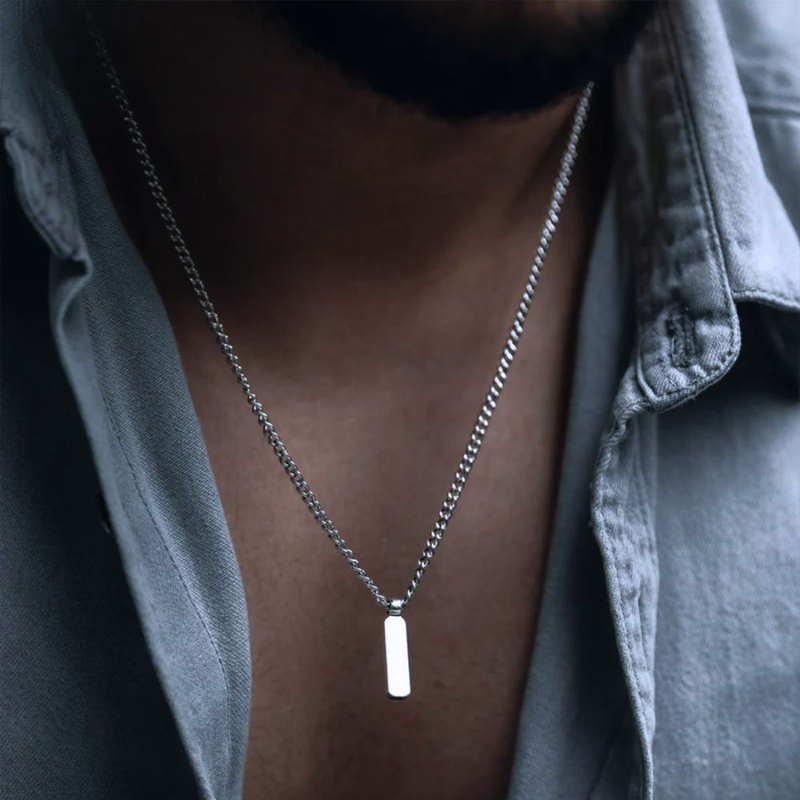 Valen Pendant Necklace