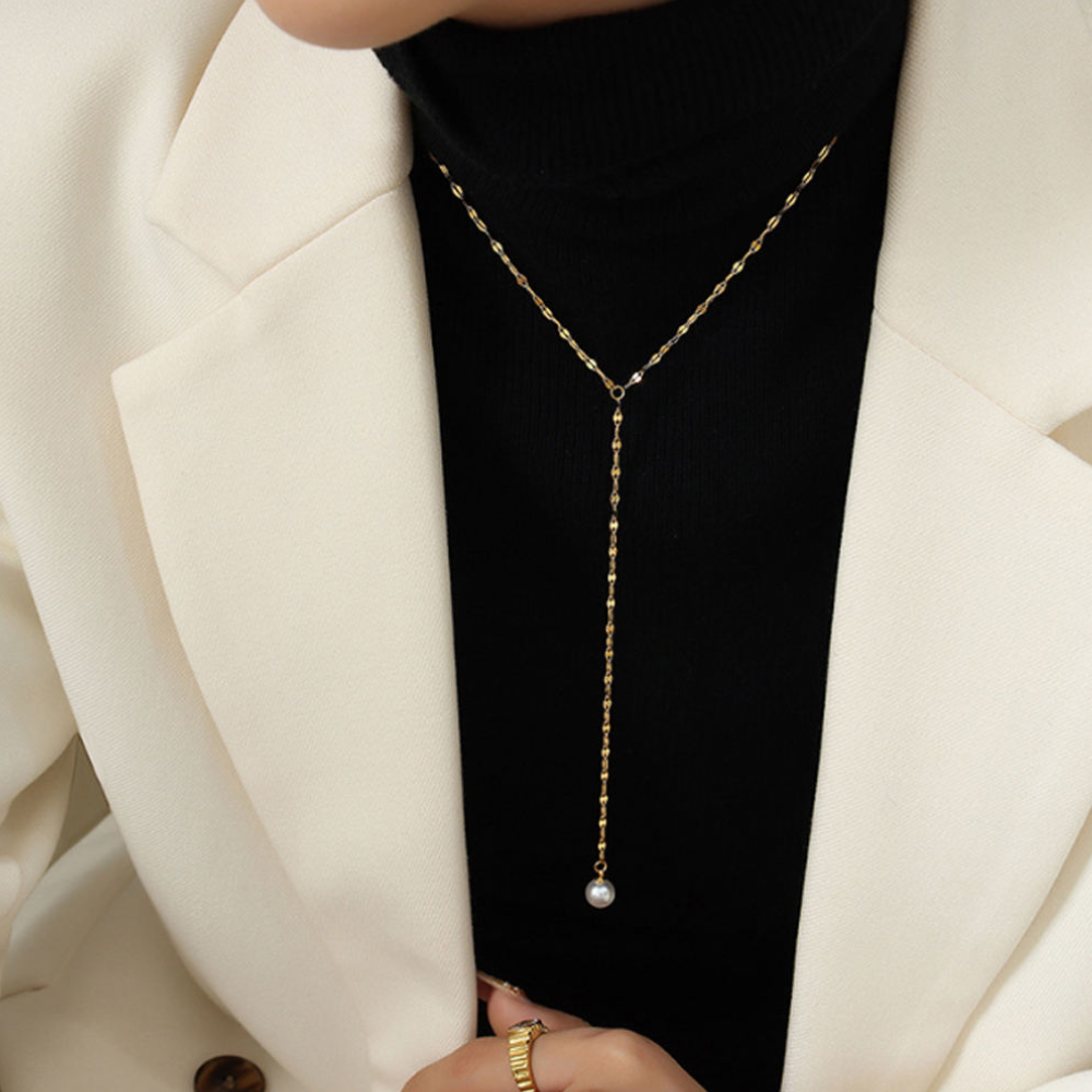 Serelle Lariat Necklace